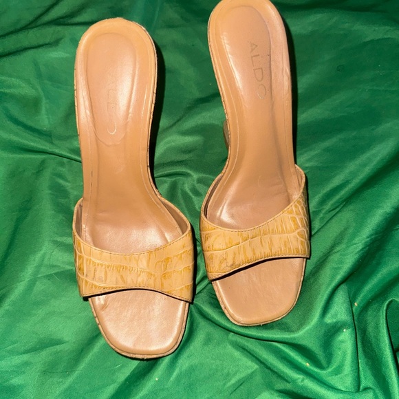 ALDO wedge faux crocodile - Picture 1 of 3
